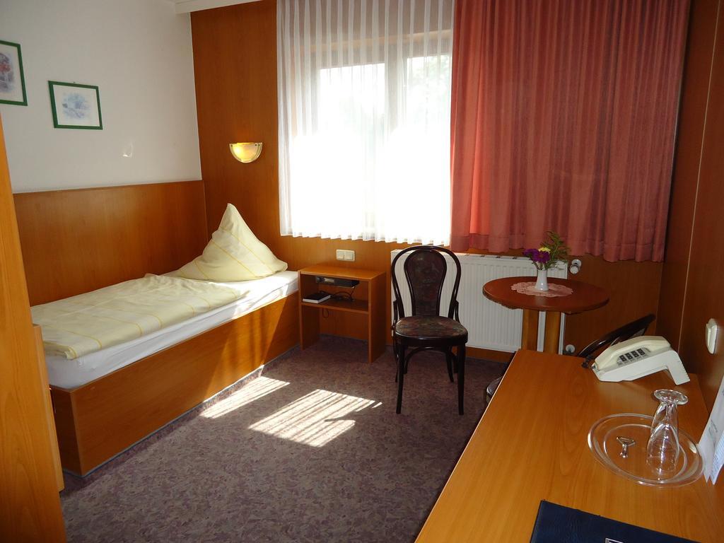 Hotel Mueller Genthin Pokój zdjęcie