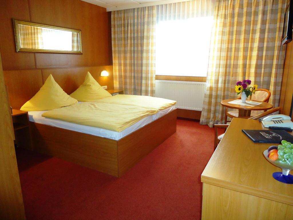 Hotel Mueller Genthin Pokój zdjęcie